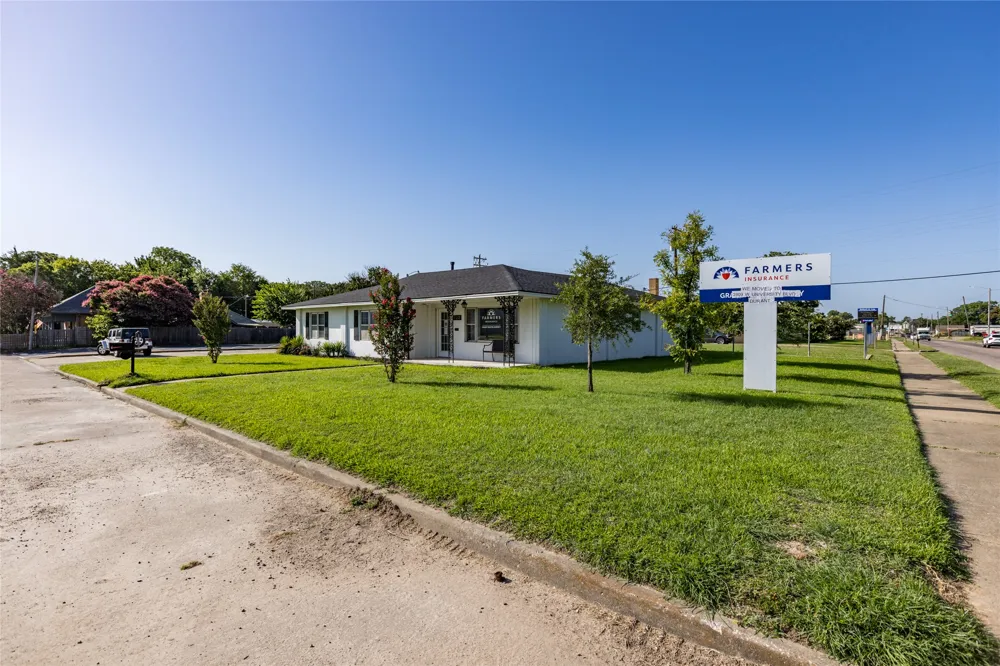 723 Texas Street Durant, OK 74701