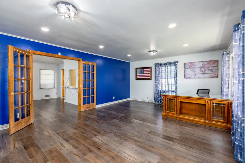723 Texas Street Durant, OK 74701