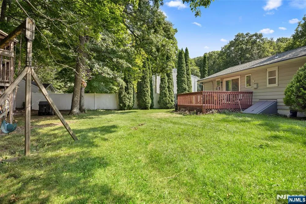 1 Ridgeview Court Vernon, NJ 07422