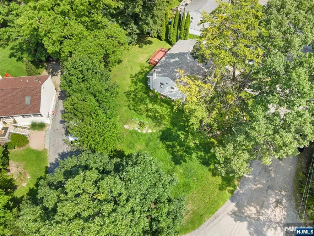 1 Ridgeview Court Vernon, NJ 07422