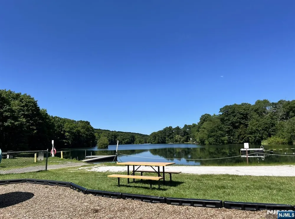 1 Ridgeview Court Vernon, NJ 07422