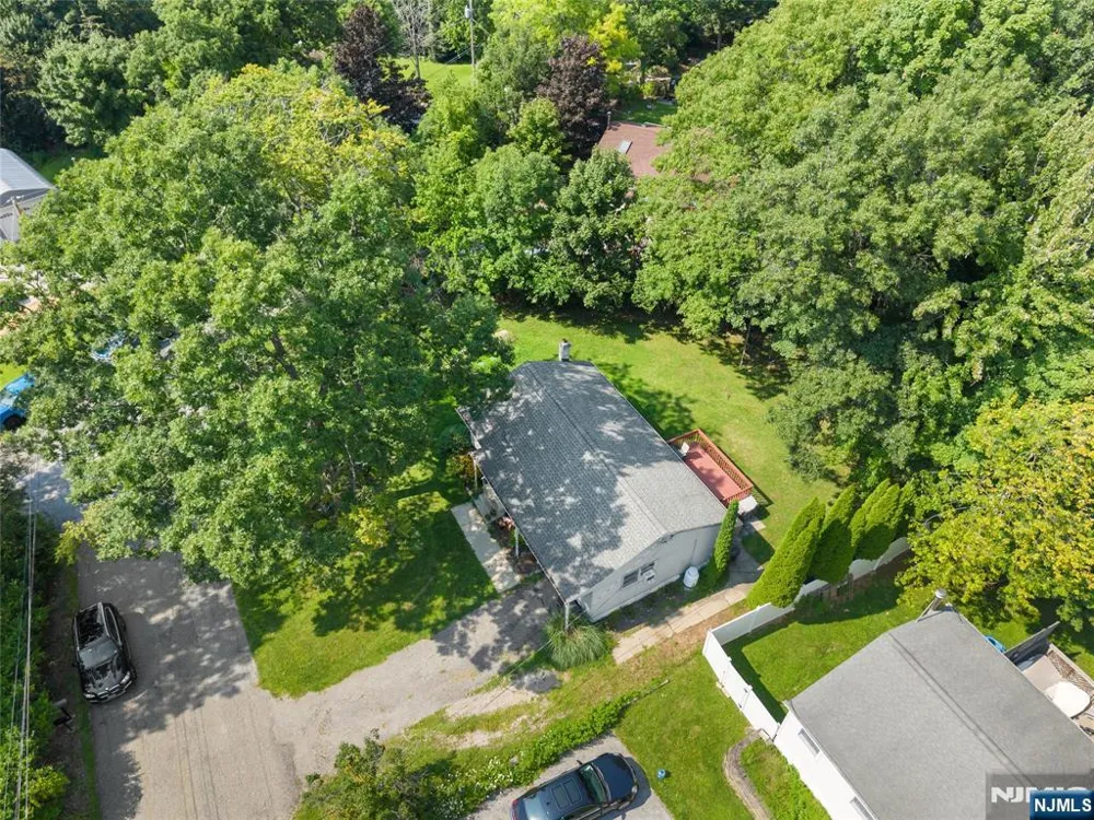 1 Ridgeview Court Vernon, NJ 07422