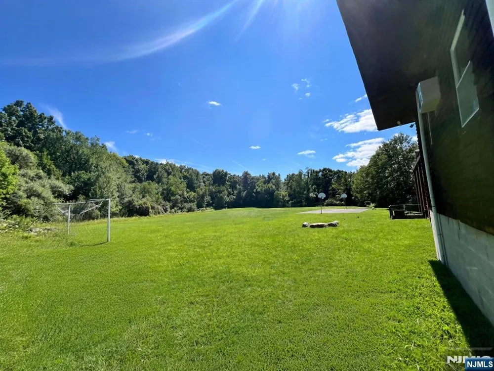 1 Ridgeview Court Vernon, NJ 07422