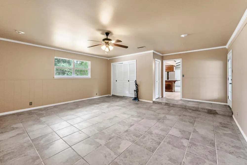 1385 Fm 1791 Huntsville, TX 77340