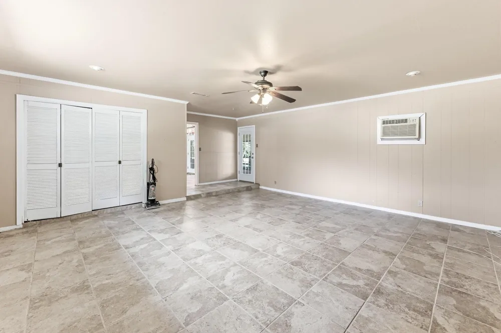 1385 Fm 1791 Huntsville, TX 77340