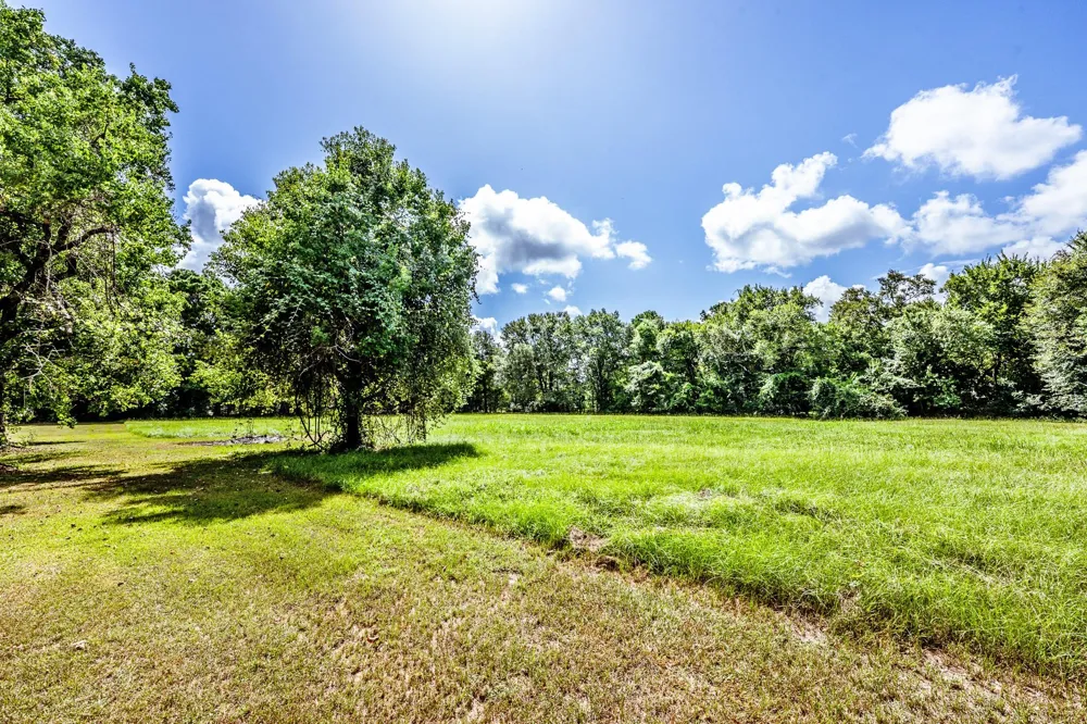 1385 Fm 1791 Huntsville, TX 77340