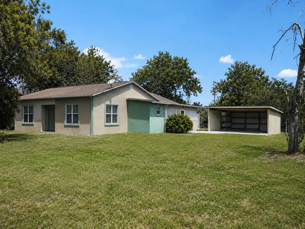740 E Franklin Street Goliad, TX 77963