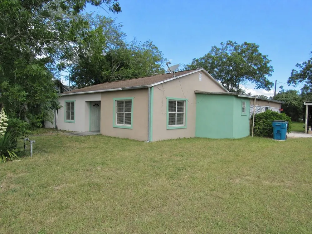 740 E Franklin Street Goliad, TX 77963