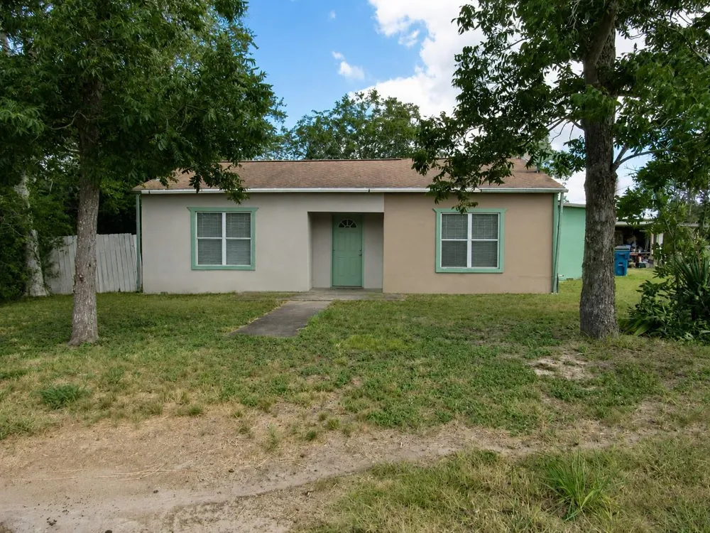 740 E Franklin Street Goliad, TX 77963