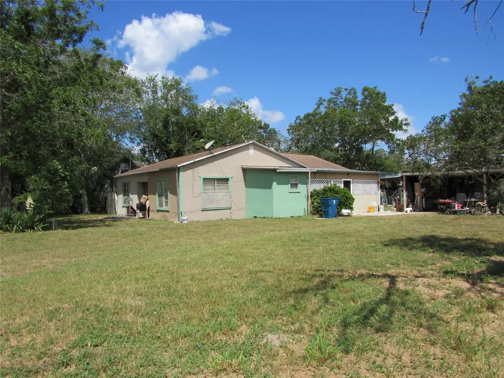 740 E Franklin Street Goliad, TX 77963