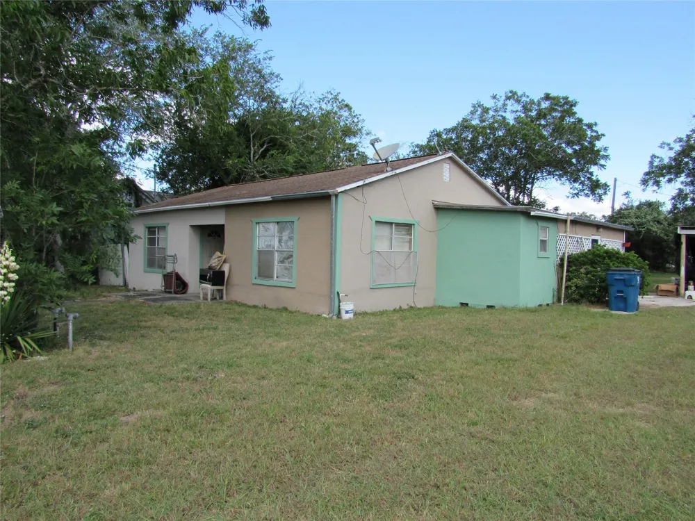 740 E Franklin Street Goliad, TX 77963