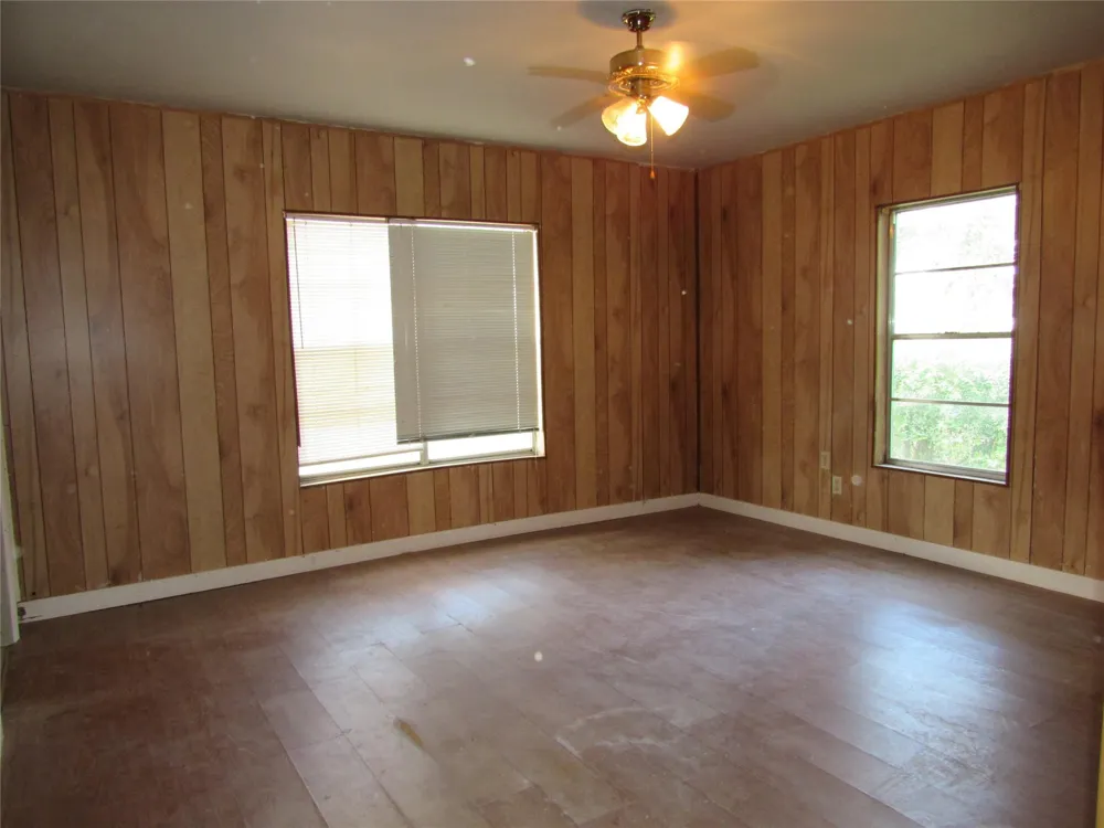 740 E Franklin Street Goliad, TX 77963