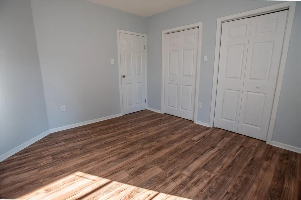 219 Texas Avenue Bacliff, TX 77518