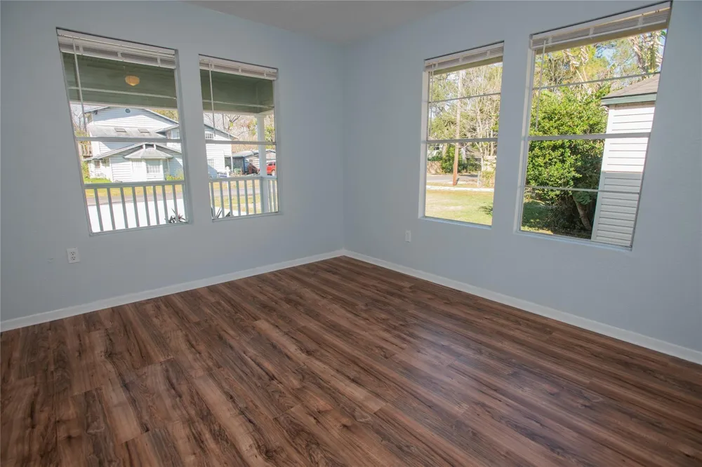 219 Texas Avenue Bacliff, TX 77518