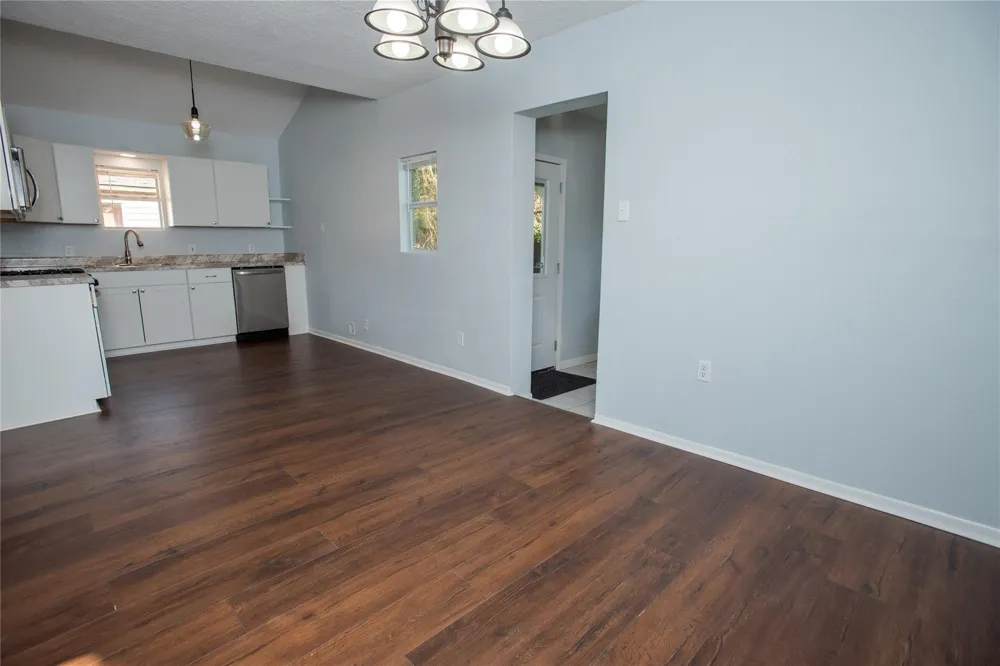 219 Texas Avenue Bacliff, TX 77518