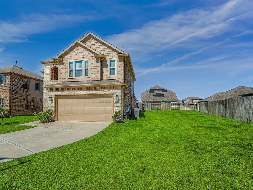 7202 Bakersfield Court Rosharon, TX 77583