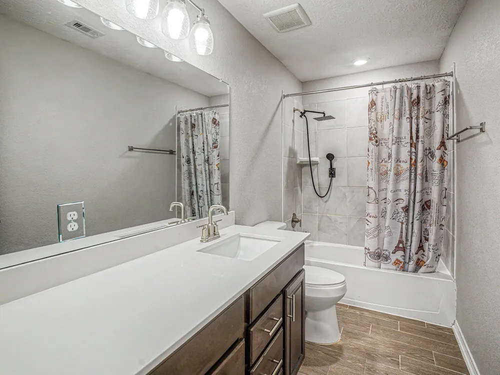 7202 Bakersfield Court Rosharon, TX 77583