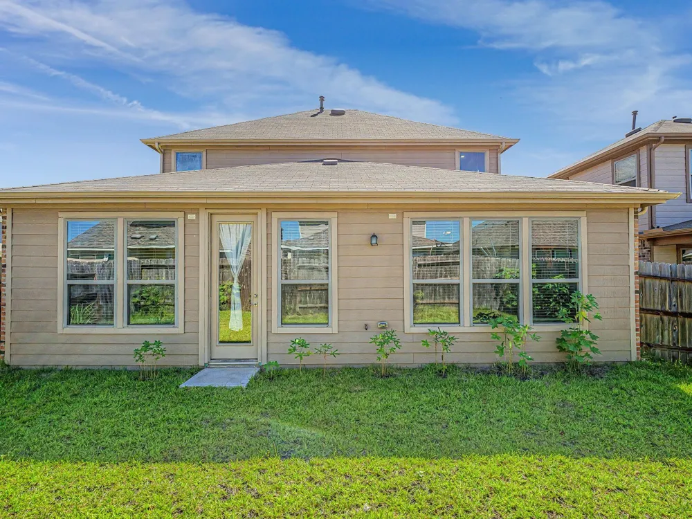 7202 Bakersfield Court Rosharon, TX 77583