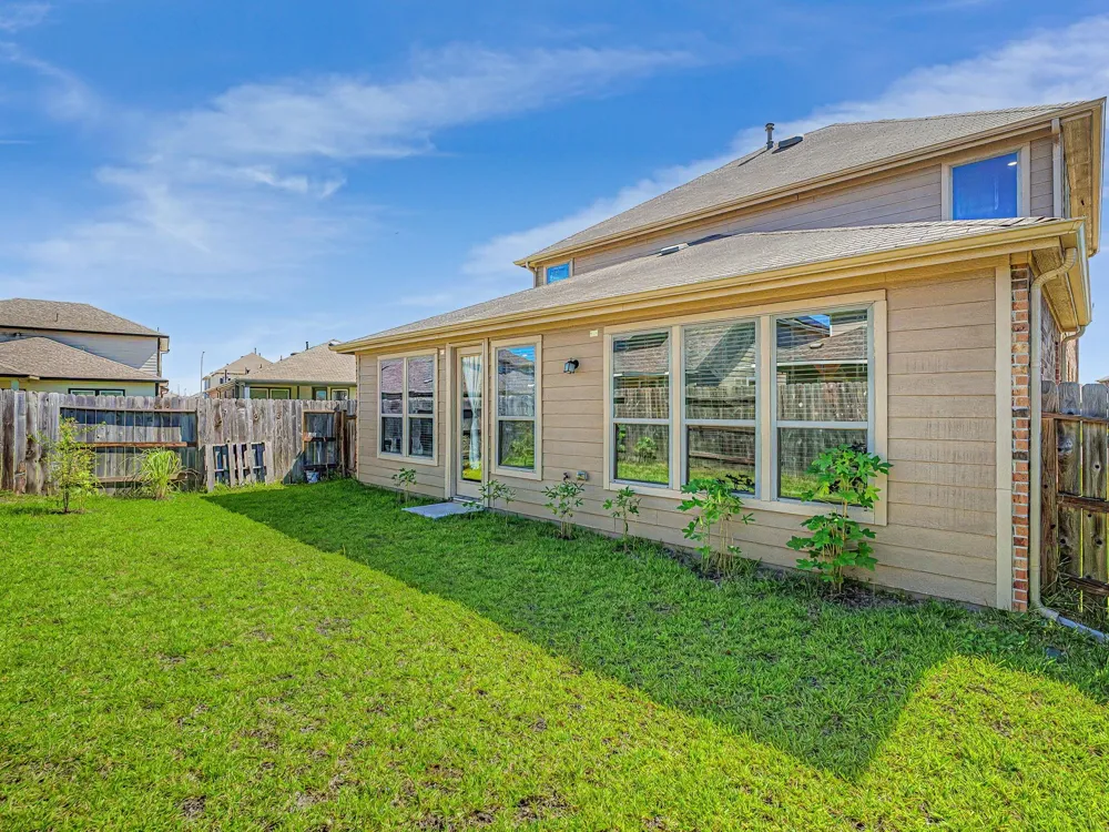 7202 Bakersfield Court Rosharon, TX 77583