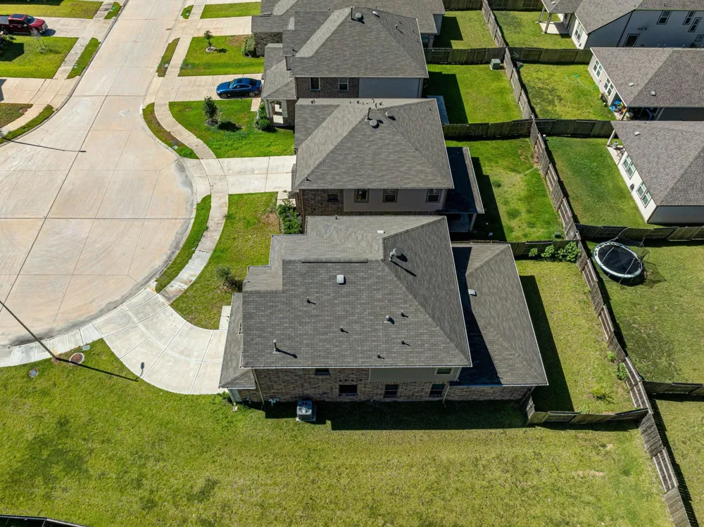 7202 Bakersfield Court Rosharon, TX 77583