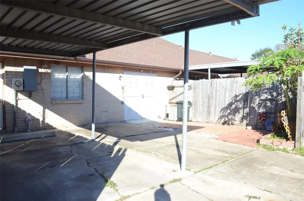 7423 Cook Road Houston, TX 77072