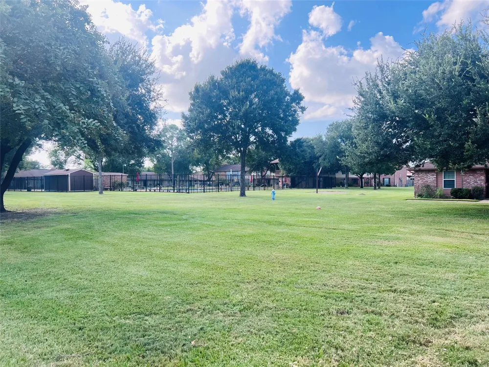 7423 Cook Road Houston, TX 77072