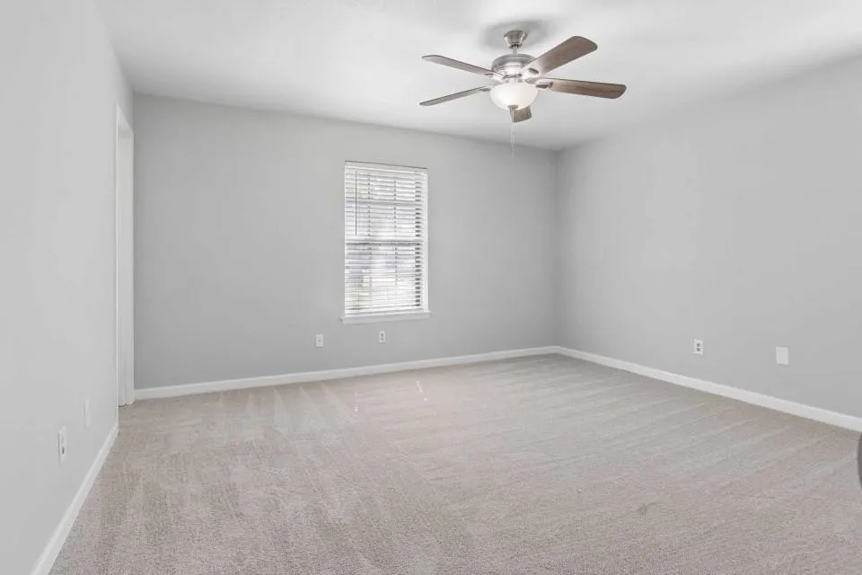 123 Lone Oak Drive Highlands, TX 77562