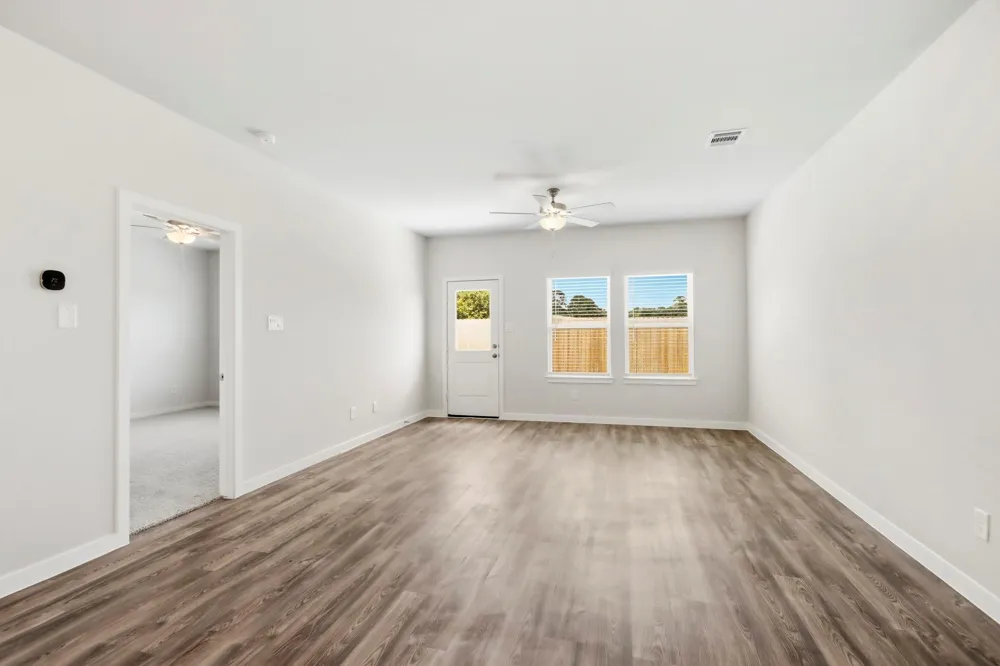 253 Elm Spring Drive Hockley, TX 77447