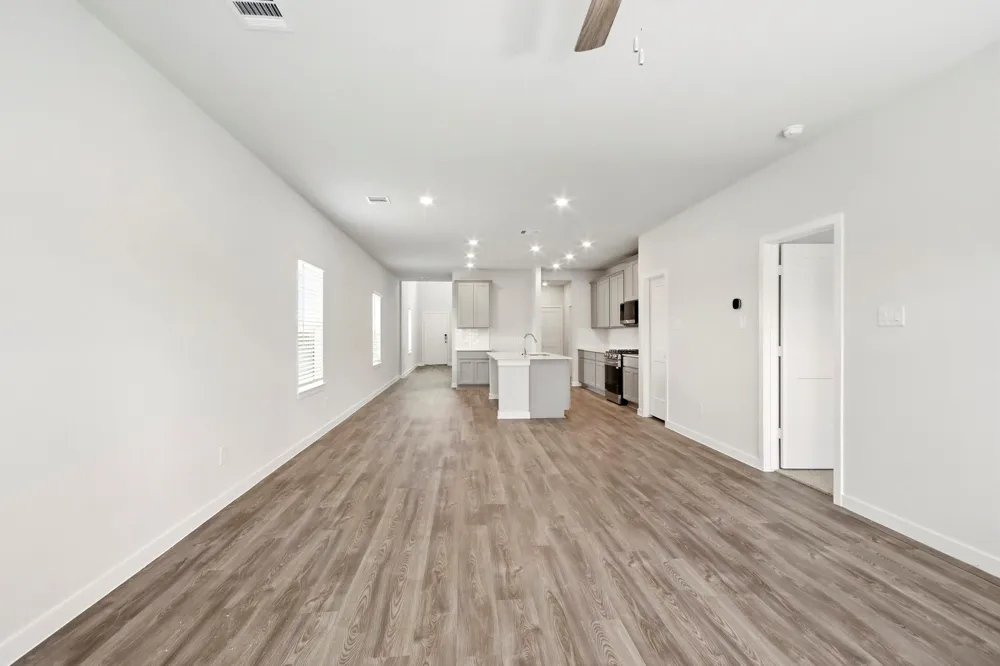 253 Elm Spring Drive Hockley, TX 77447