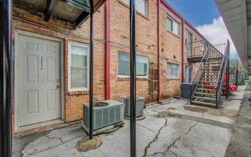11609 Chimney Rock Road Houston, TX 77035