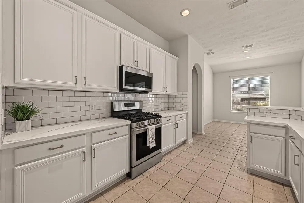 14207 Rolling Hills Lane Rosharon, TX 77583