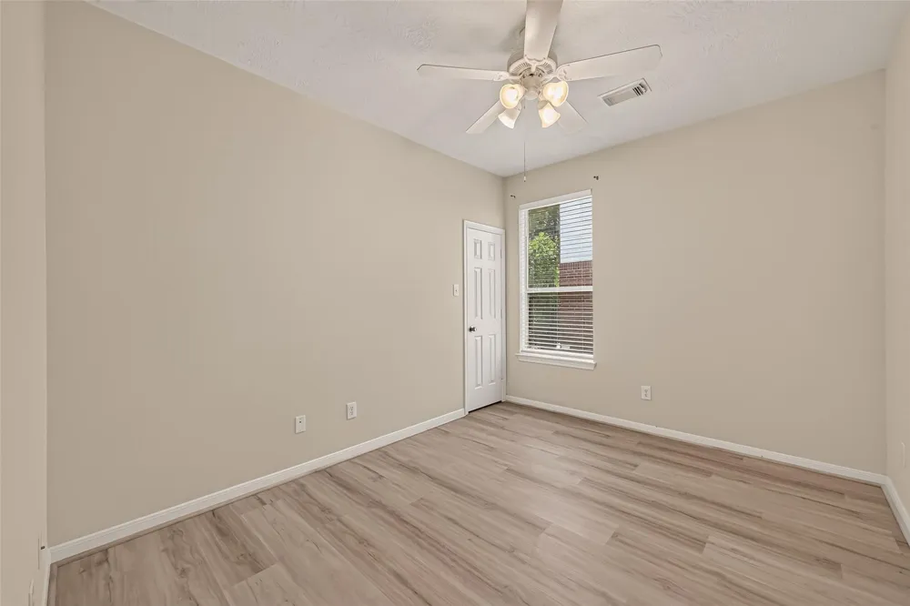 14207 Rolling Hills Lane Rosharon, TX 77583
