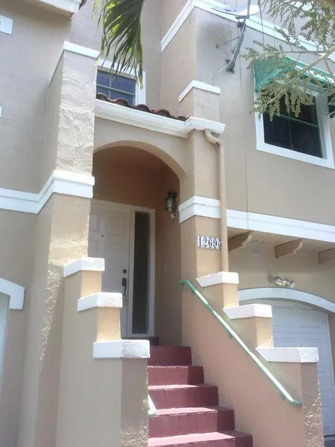 12695 NW 14th Place Sunrise, FL 33323