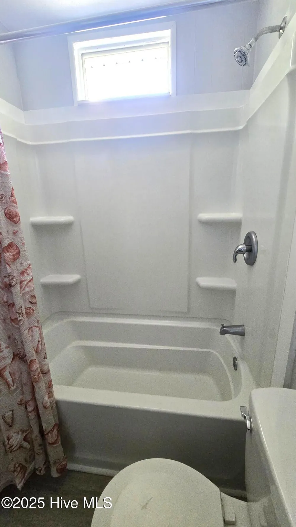 18 Crown Point Road Hubert, NC 28539