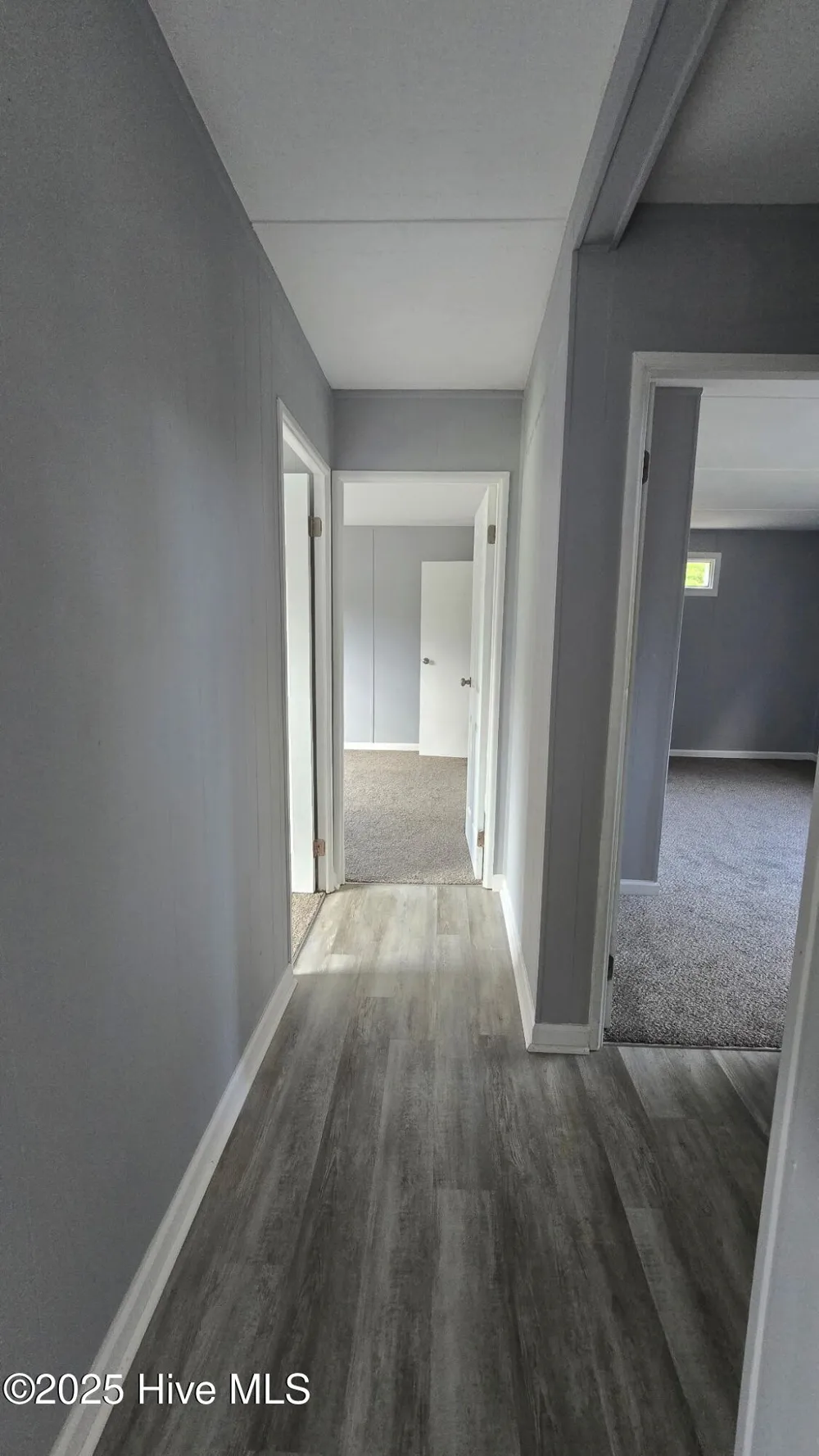 18 Crown Point Road Hubert, NC 28539