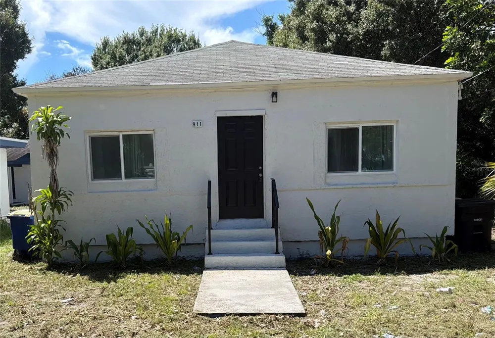 911 21ST STREET Fort Pierce, FL 34950