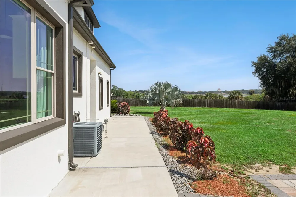 91 WOODLAND DRIVE Haines City, FL 33844