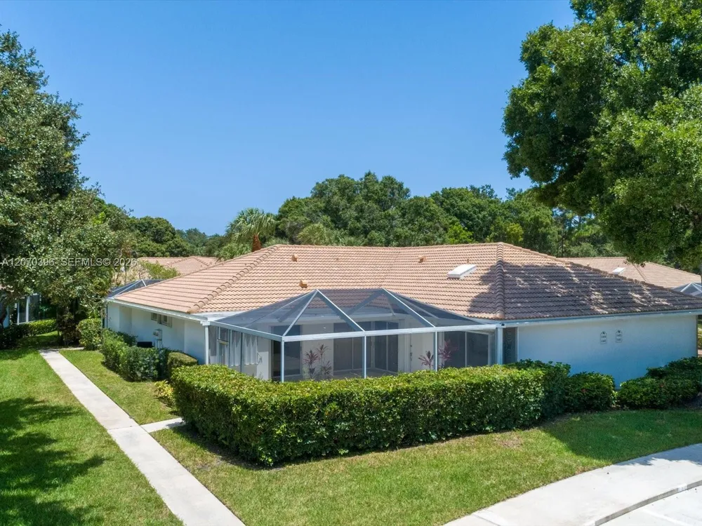 1404 Silverleaf Oak Ct Palm Beach Gardens, FL 33410