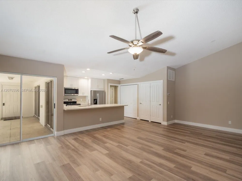 1404 Silverleaf Oak Ct Palm Beach Gardens, FL 33410