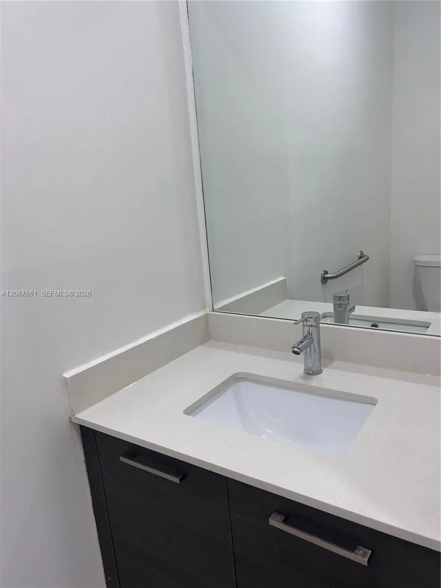 3584 NW 13th St Lauderhill, FL 33311