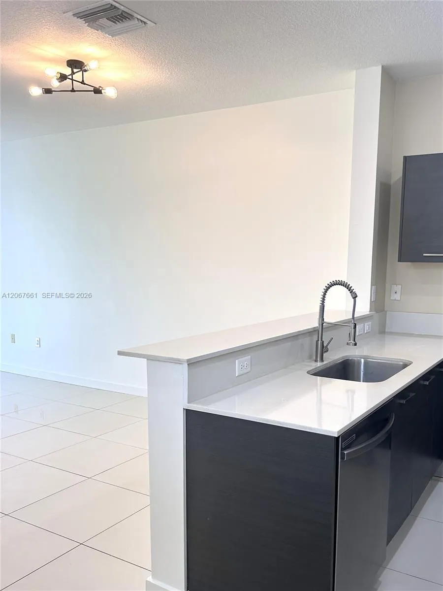 3584 NW 13th St Lauderhill, FL 33311