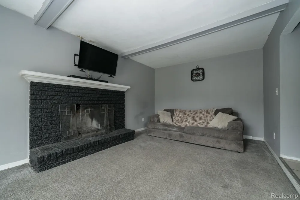 19922 Parkside Street St Clair Shores City, MI 48080