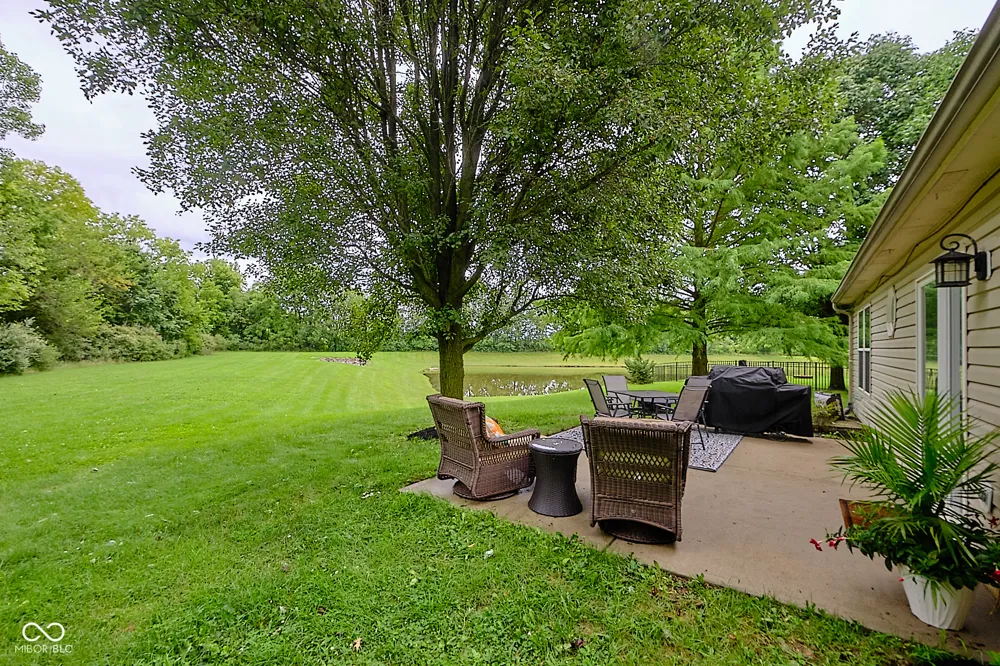 1563 Dale Court Greenfield, IN 46140