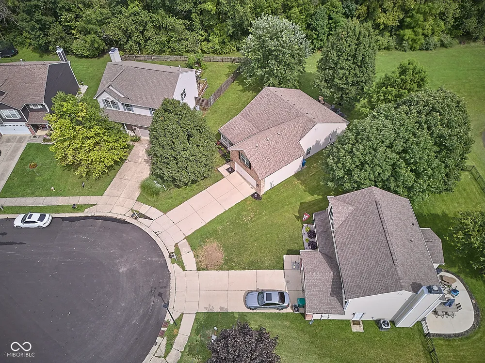 1563 Dale Court Greenfield, IN 46140
