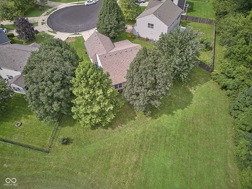 1563 Dale Court Greenfield, IN 46140