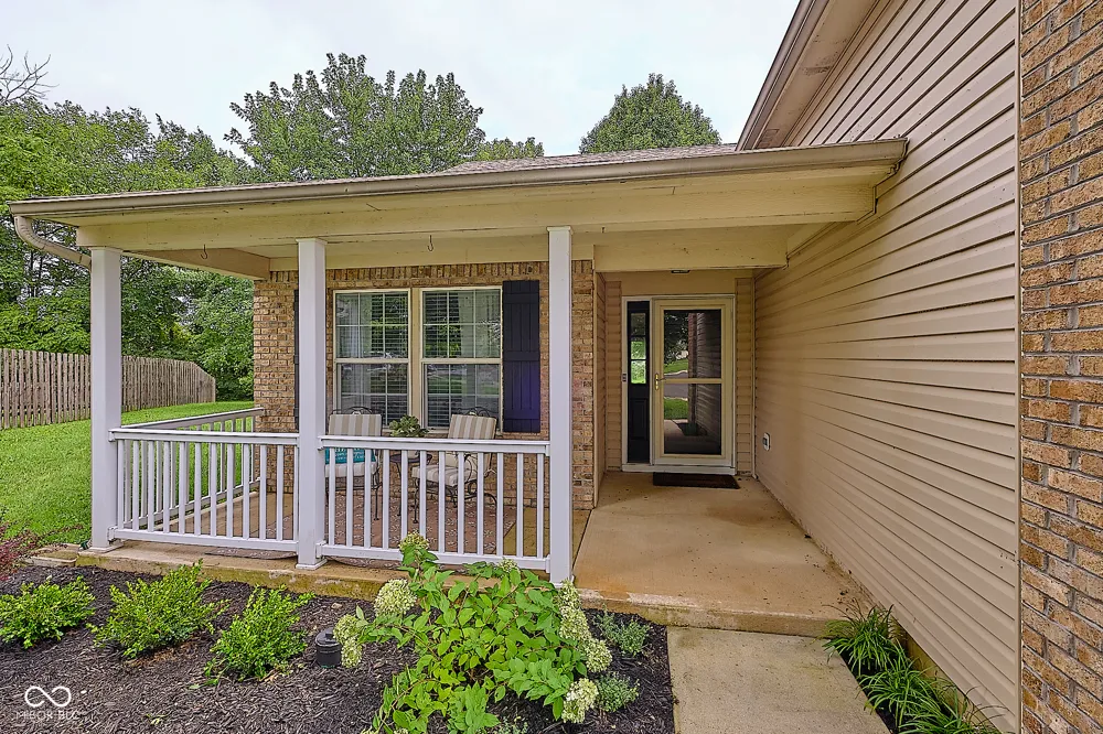 1563 Dale Court Greenfield, IN 46140