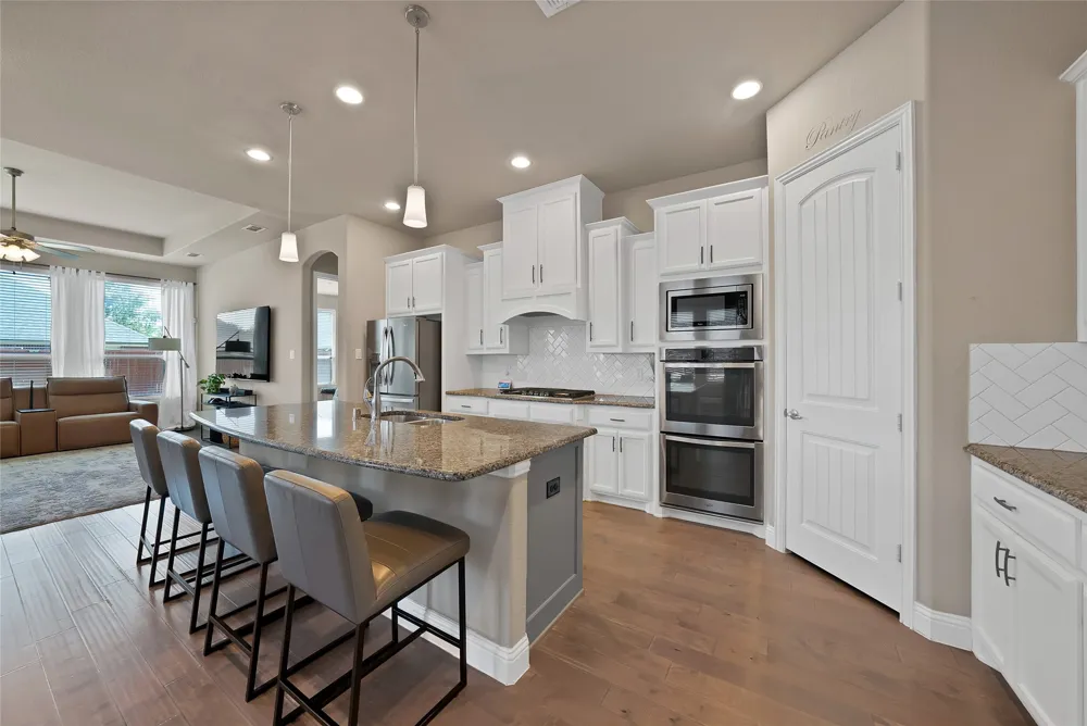 4702 Sunflower Drive Mansfield, TX 76063