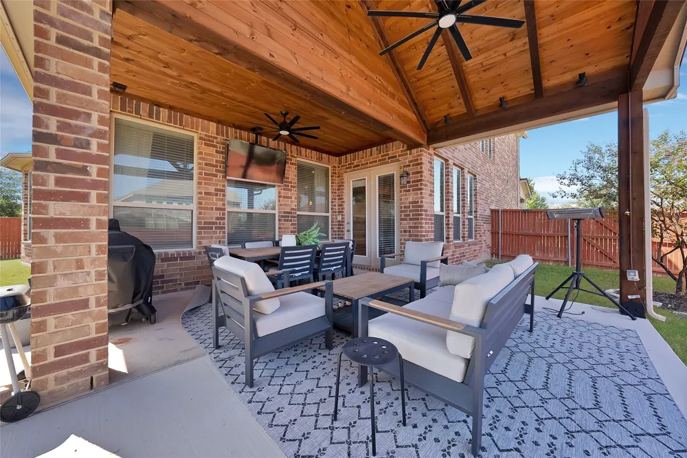 4702 Sunflower Drive Mansfield, TX 76063