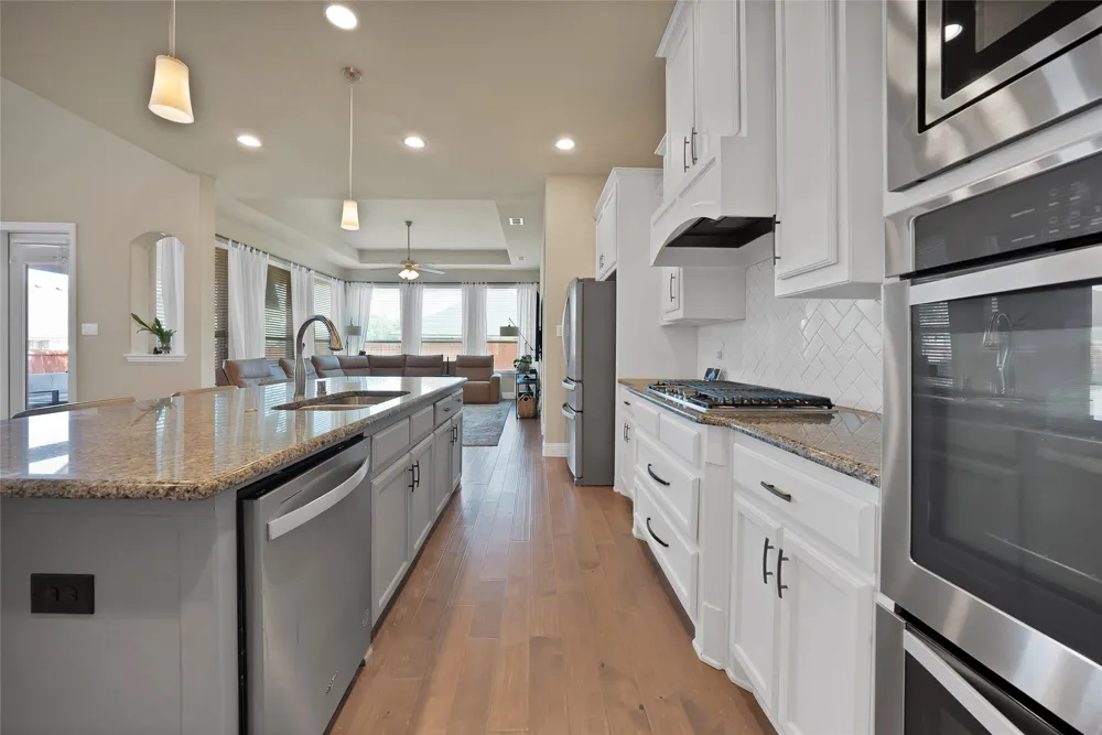 4702 Sunflower Drive Mansfield, TX 76063