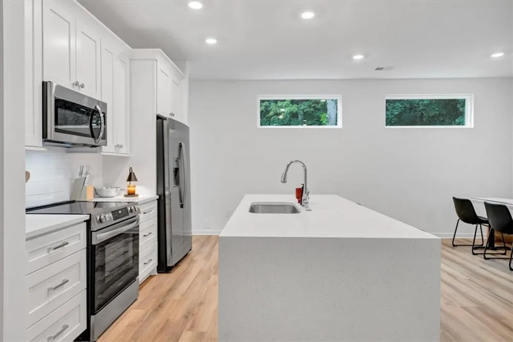 4826 Allatoona Gateway Acworth, GA 30101